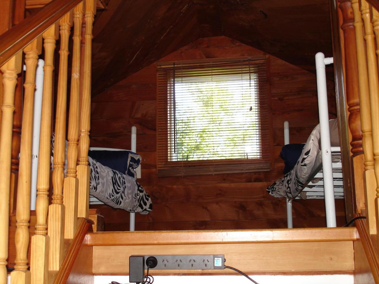 Alpine Holiday Apartments & Campground แฮนเมอร์สปริงส์ ภายนอก รูปภาพ
